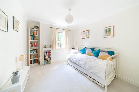 Flat 5, Allingtons, 43 Beech Road, Reigate, RH2 9ND