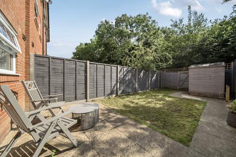 4 bedroom terraced house for sale, Lescot Place, Bromley