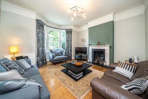 26 College Road, Isleworth, TW7 5DW
