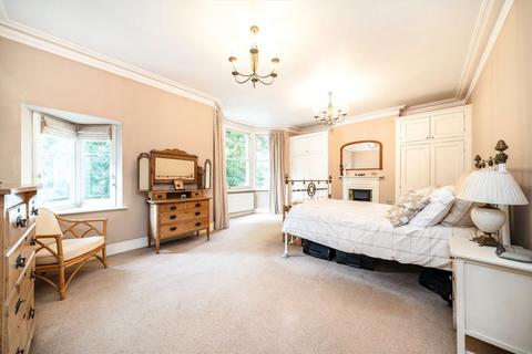 26 College Road, Isleworth, TW7 5DW