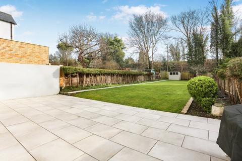 undefined, Grosvenor Avenue, Carshalton, SM5