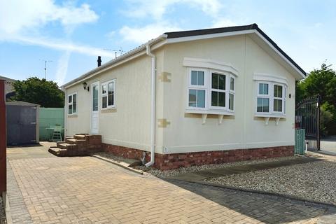2 bedroom park home for sale, Morfa Ddu, St James Drive, Prestatyn, Denbighshire LL19 8EX