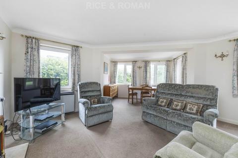 2 bedroom retirement property for sale, Salisbury Road, Worcester Park KT4