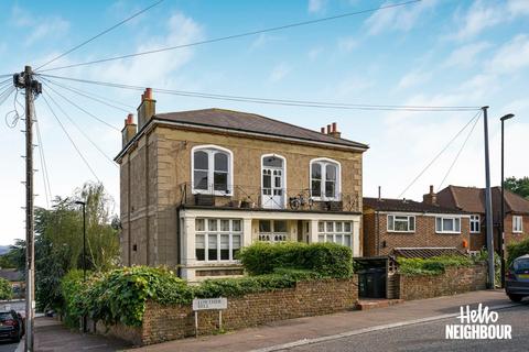 3 bedroom apartment to rent, Lowther Hill, London, SE23