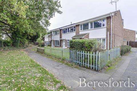3 bedroom end of terrace house for sale, Wyndham Close, Colchester, CO2
