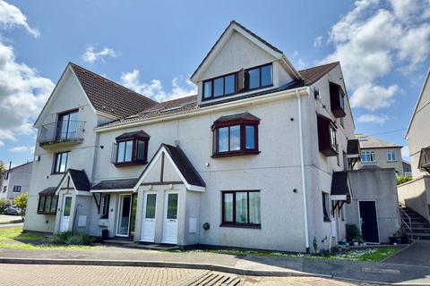 10 Fernleigh Gardens, Wadebridge, PL27 7JL
