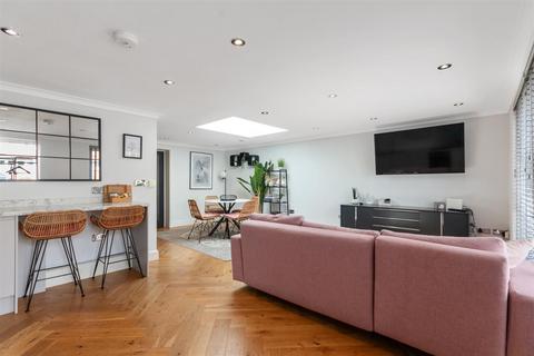 undefined, Camborne Road, Raynes Park SM4