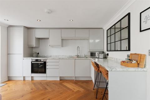 undefined, Camborne Road, Raynes Park SM4