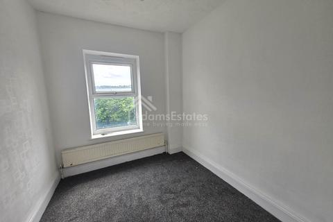 3 bedroom terraced house for sale, Bretton Street, Dewsbury
