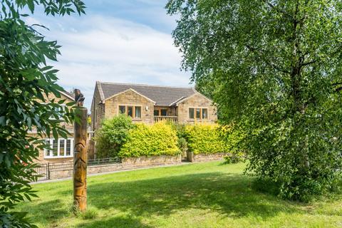 5 bedroom detached house for sale, Green View,  Town Street, Gildersome