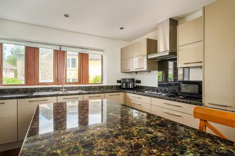5 bedroom detached house for sale, Green View,  Town Street, Gildersome