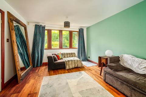 5 bedroom detached house for sale, Green View,  Town Street, Gildersome