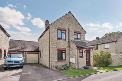 21 Chestnut Close, Brize Norton, Carterton, OX18 3YN