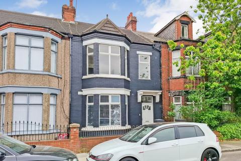 5 bedroom terraced house for sale, 49 Bolckow Road, Grangetown, Middlesbrough, Cleveland, TS6 7ED