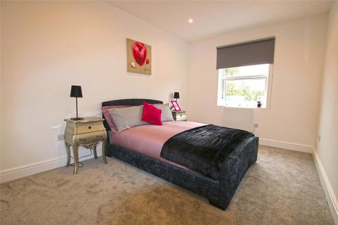 Flat 1, 11 - 13 Old Woking Road, West Byfleet, KT14 6LW