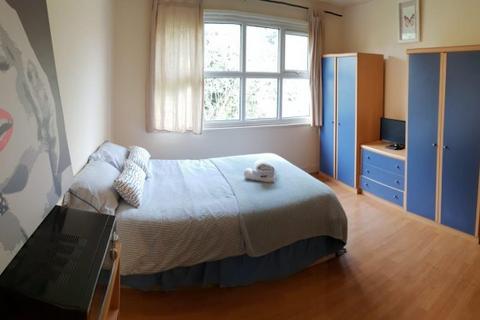 1 bedroom flat to rent, Anson Road