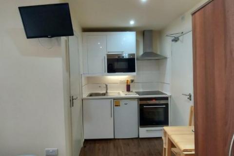 1 bedroom flat to rent, Cranhurst Road