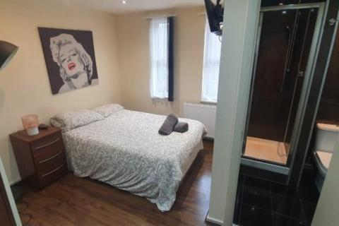 1 bedroom flat to rent, Cranhurst Road