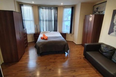 1 bedroom flat to rent, Cranhurst Road