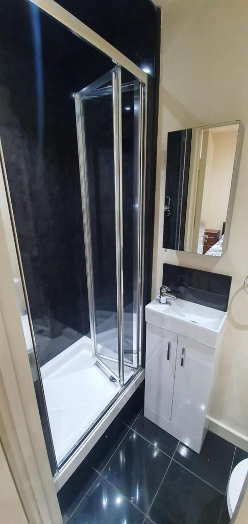 Chatsworth-road-nw2-4bh-981566