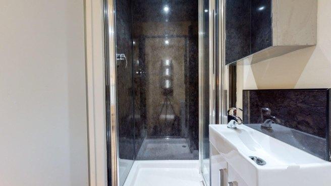 Chatsworth-road-nw2-4bh-981557