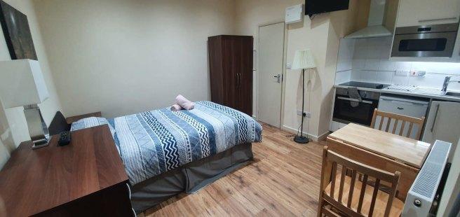 Chatsworth-road-nw2-4bh-981561