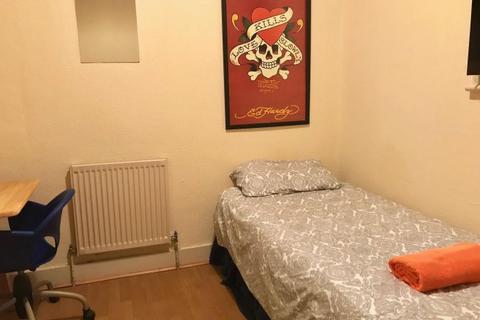 1 bedroom flat to rent, Anson Road