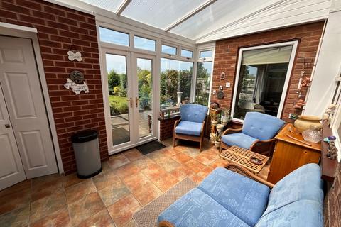 3 bedroom semi-detached house for sale, Thornhill Road, Halesowen B63