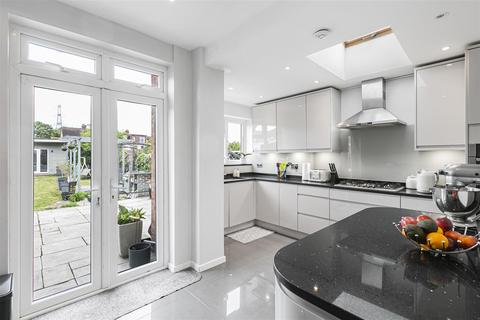 3 bedroom end of terrace house for sale, Broomloan Lane, Sutton