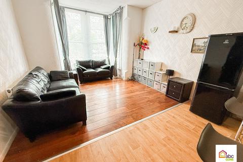 1 bedroom flat for sale, a Courtland Avenue, Ilford