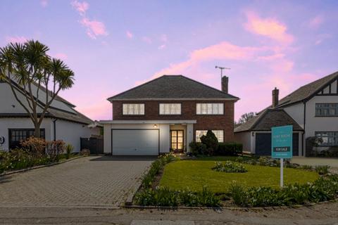 Weare Gifford, Desirable Cul de Sac / Thorpe Bay Borders, Shoeburyness, Essex, SS3
