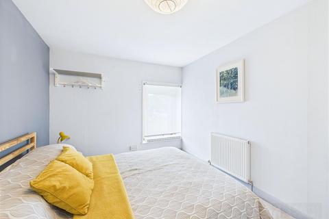 Rosewood, 2 The Square, Tomintoul, Ballindalloch, AB37 9ET