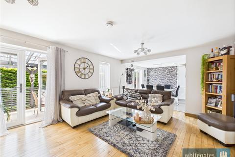 4 bedroom detached house for sale, Poplars Park Road, Bradford, West Yorkshire, BD2