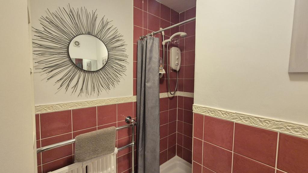 Annexe Shower Room