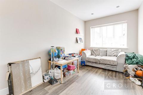6 Bloomfield Road, Cheshunt, Waltham Cross, EN7 6WJ