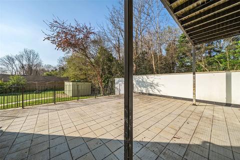 3 bedroom apartment for sale, Hervey Road, Blackheath