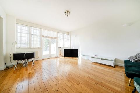 3 bedroom apartment for sale, Hervey Road, Blackheath