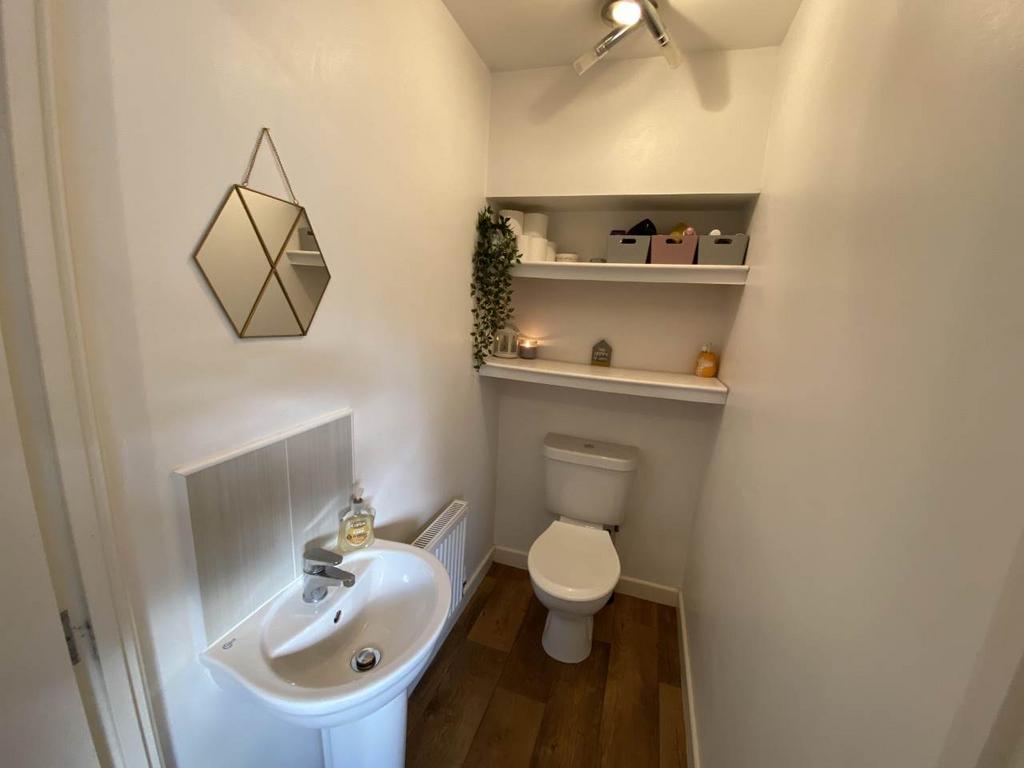 Downstairs cloakroom