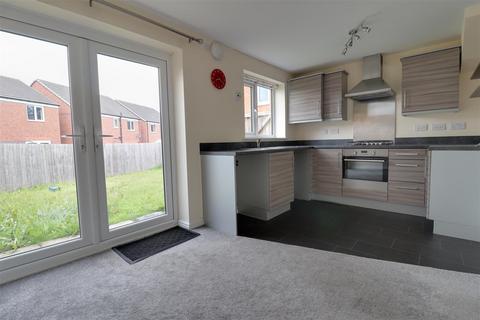 12 Teal Drive, Sandbach, CW11 3JT