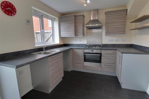 12 Teal Drive, Sandbach, CW11 3JT