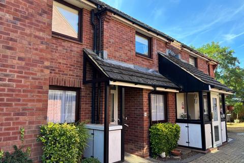 2 bedroom retirement property for sale, Fairhaven Court, Fairhaven, Egham, Surrey, TW20