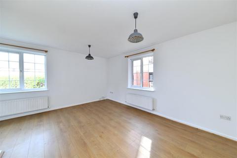 65 Pascal Way, Letchworth Garden City, SG6 1DL