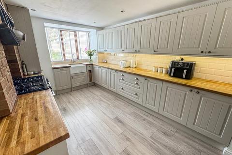 10 Chapel Road, Weldon, Corby, NN17 3HP