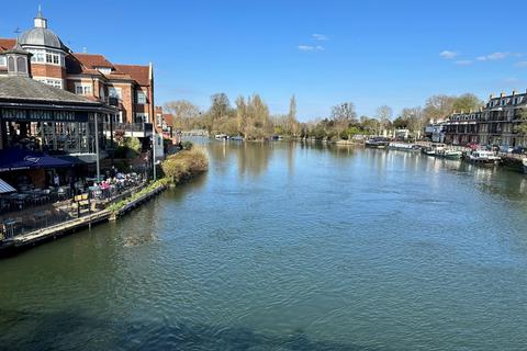 2 bedroom apartment to rent, High Street, Eton, Windsor, Berkshire, SL4