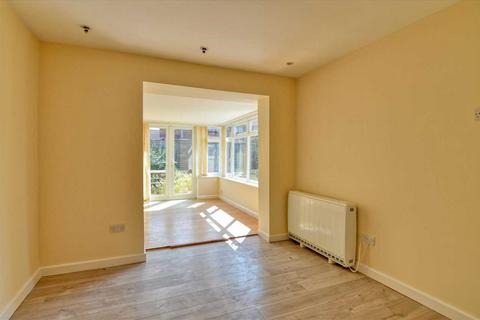 2 bedroom bungalow for sale, Brightlingsea CO7