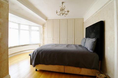 3 Barham Close, Chislehurst, BR7 6JA