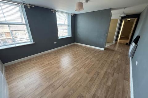 2 bedroom flat for sale, Ladysmith House, Taunton TA1