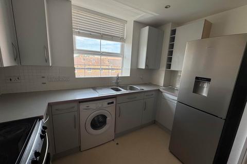 2 bedroom flat for sale, Ladysmith House, Taunton TA1