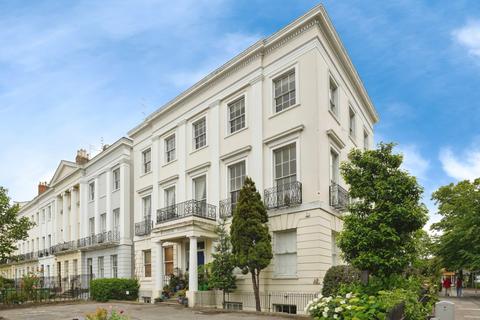 7, Blenheim House Evesham Road, Cheltenham, GL52 2AA