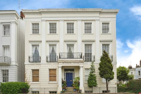 7, Blenheim House Evesham Road, Cheltenham, GL52 2AA